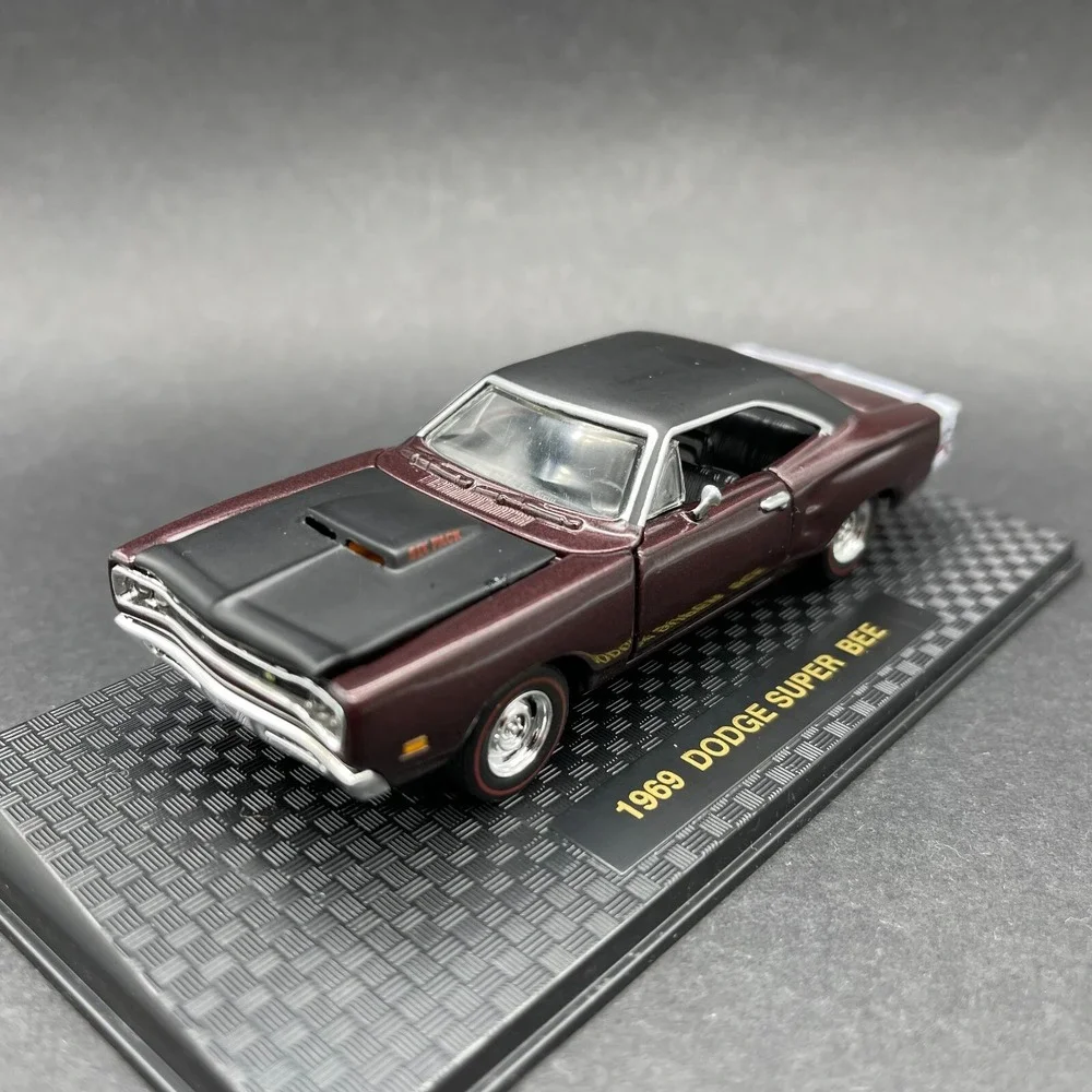 Road Champions 30th Anniversary 1969 '69‎ Dodge Superbee Car Maroon Diecast 1/43
